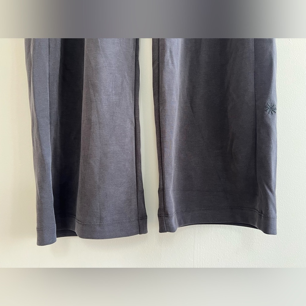 Athleta NWT Seasoft Mid Rise Straight Slightly Flared Lounge Pant, Black, M - Picture 4 of 15